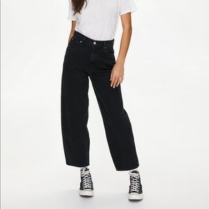 NWOT Black Levi’s Balloon Jean